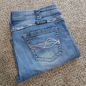 Cowgirl Tuff Co. Jeans Boot Cut Medium Wash Denim Embroidered Pockets 32x33 #430